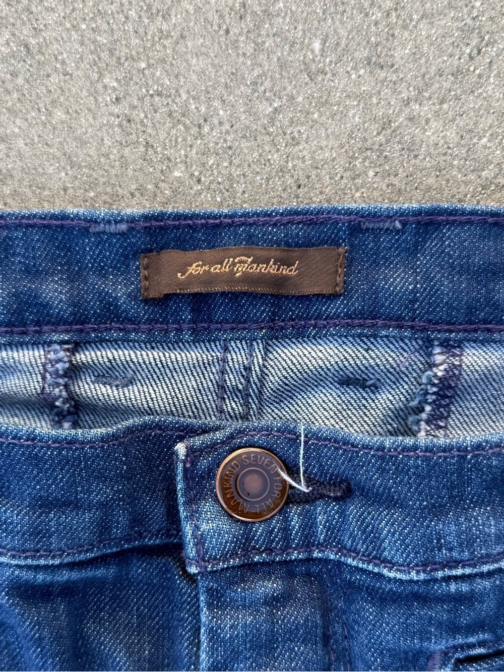 7 For All Mankind 7FAM Georgia High Waist Flare Jeans 30 Patch Pocket Dark Wash - Picture 3 of 8